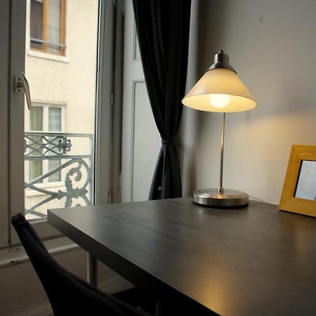 Appart' Sathonay Apartamento Lyon Exterior foto